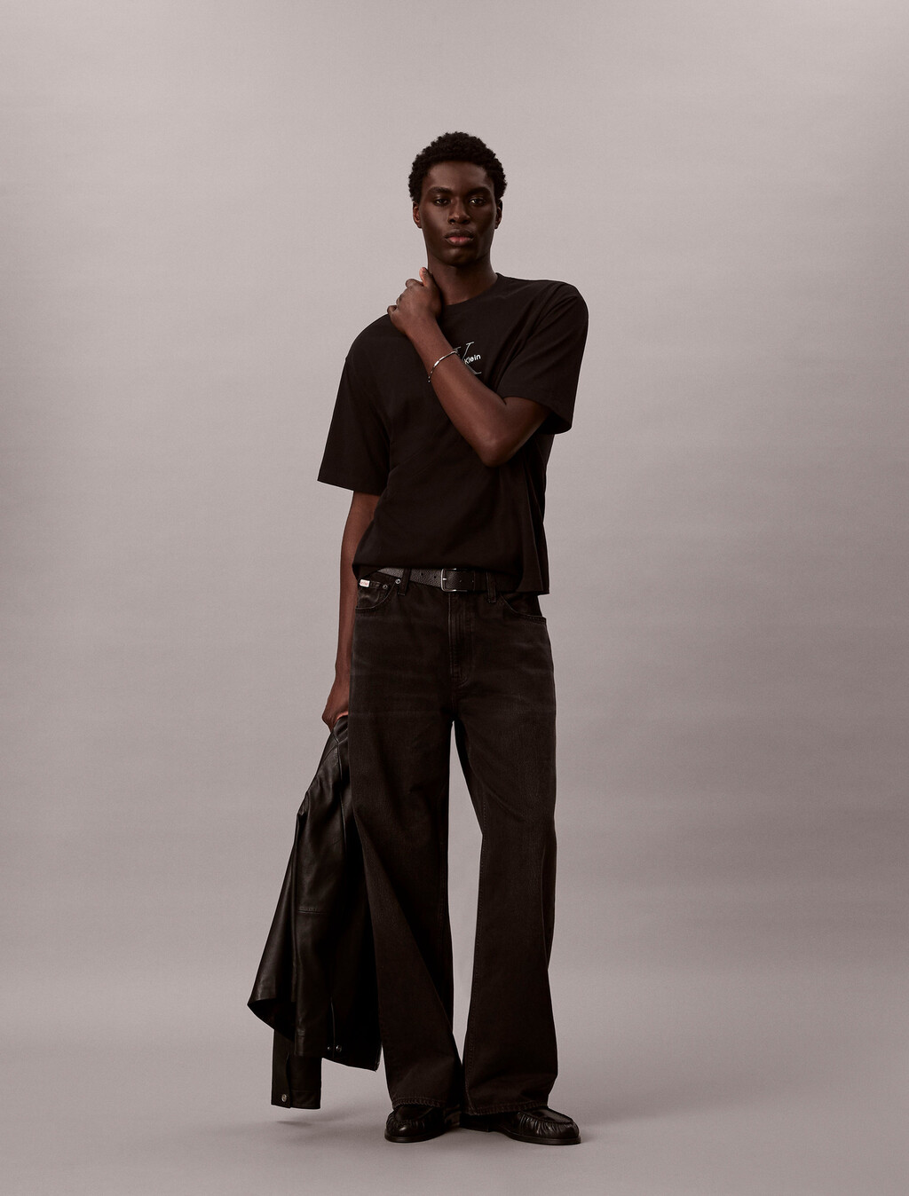 Monologo Relaxed Tee, Black, hi-res