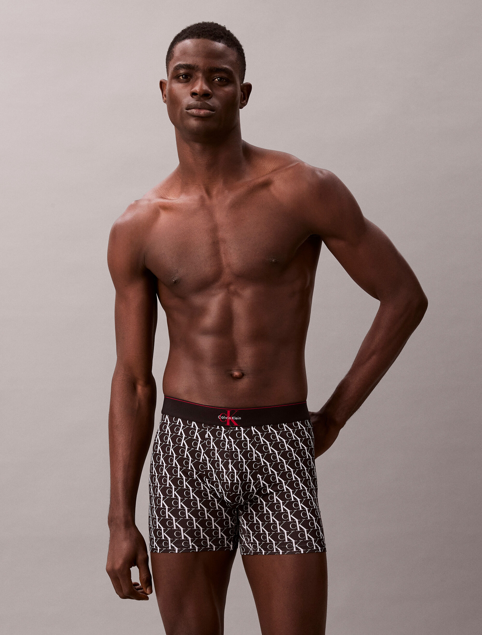 Graphic Monogram Microfiber Stretch Boxer Brief | black | Calvin