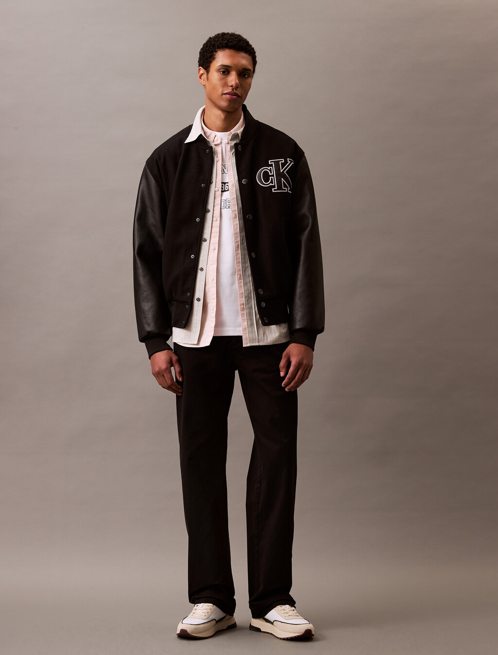 Calvin Klein New York 校隊風寬鬆 T 恤, Brilliant White, hi-res