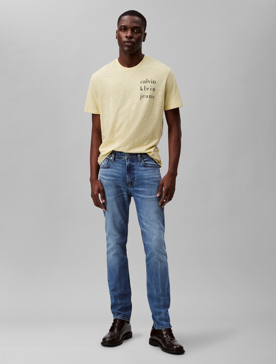 37.5 Light Dewy Slim Jeans