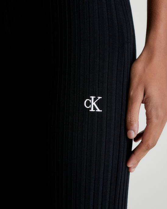 ELONGATED RIB KNIT PANTS