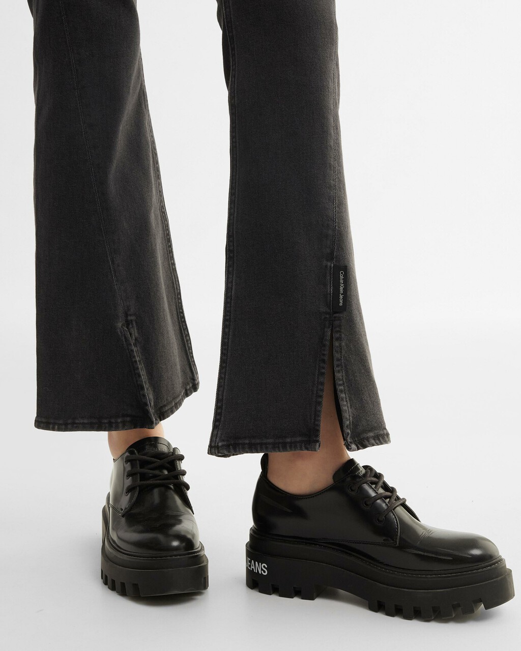 RECONSIDERED HIGH RISE FLARED JEANS, Wsh Blk Twt Side Lg Spl/Rwh, hi-res