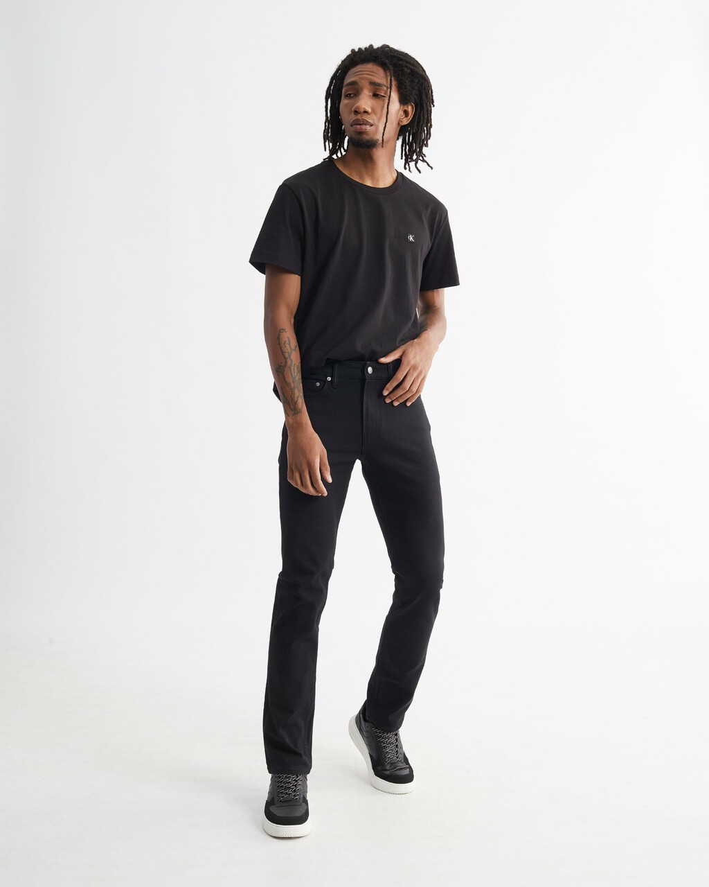 ULTIMATE STRETCH 修身牛仔褲, Rinse Black Back Embro, hi-res