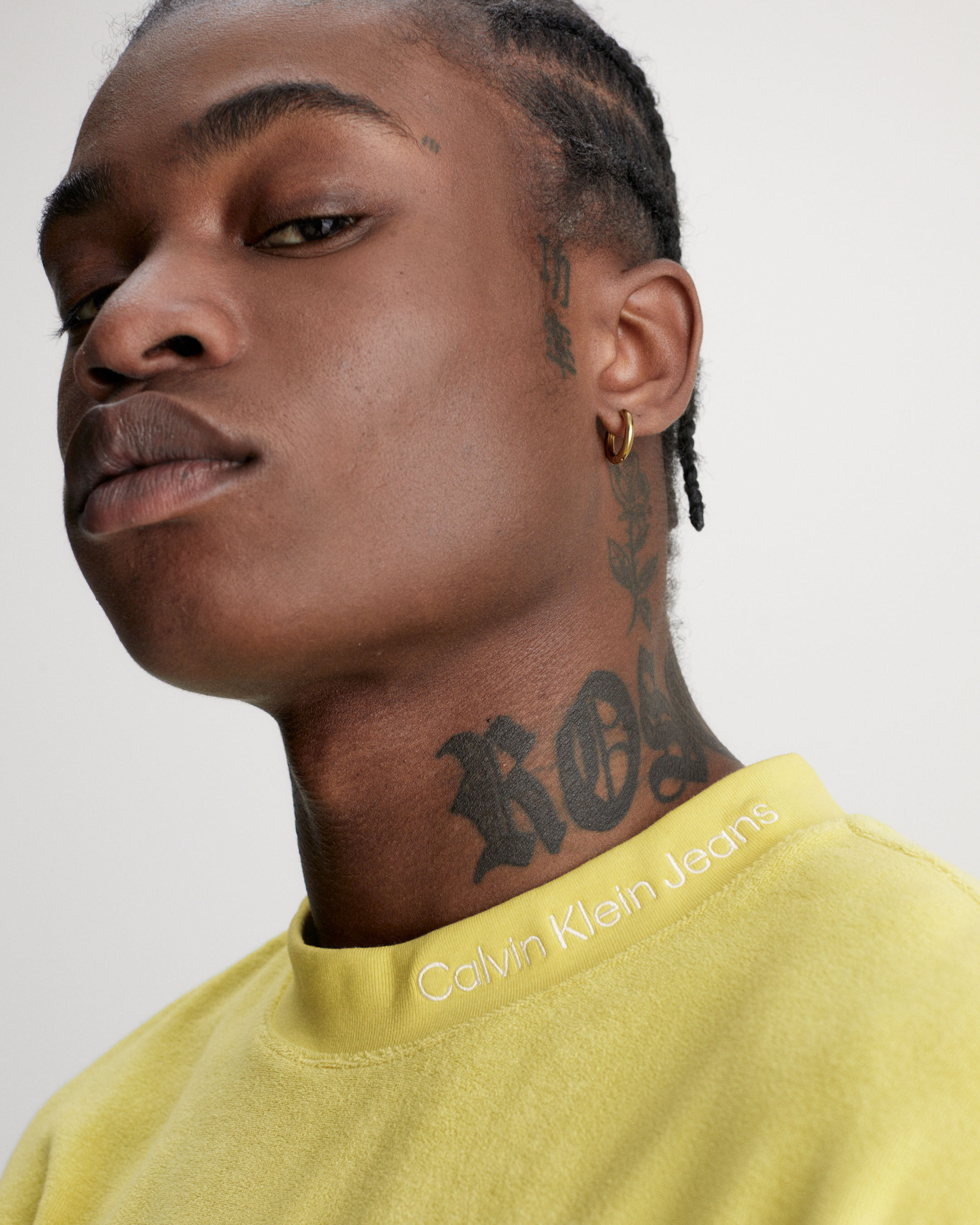 Yellow calvin sale klein sweatshirt