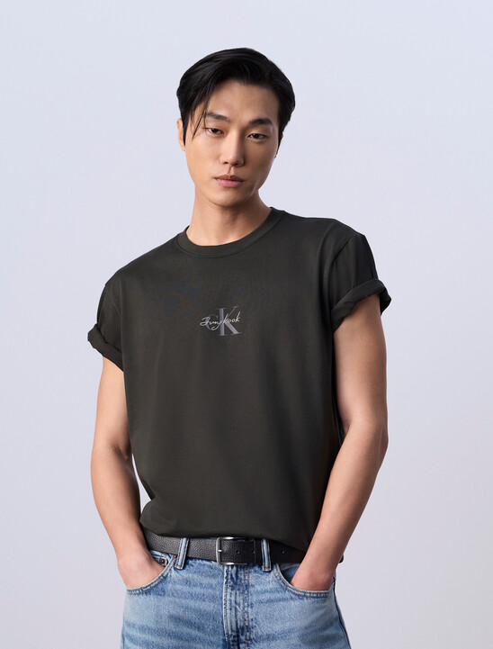 Jung Kook for Calvin Klein Monologo T 恤