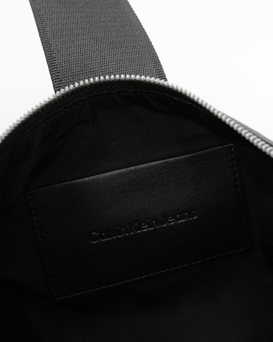 Off Duty Medium Crescent Bag