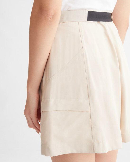 MODERN UTILITY BELTED SHORTS
