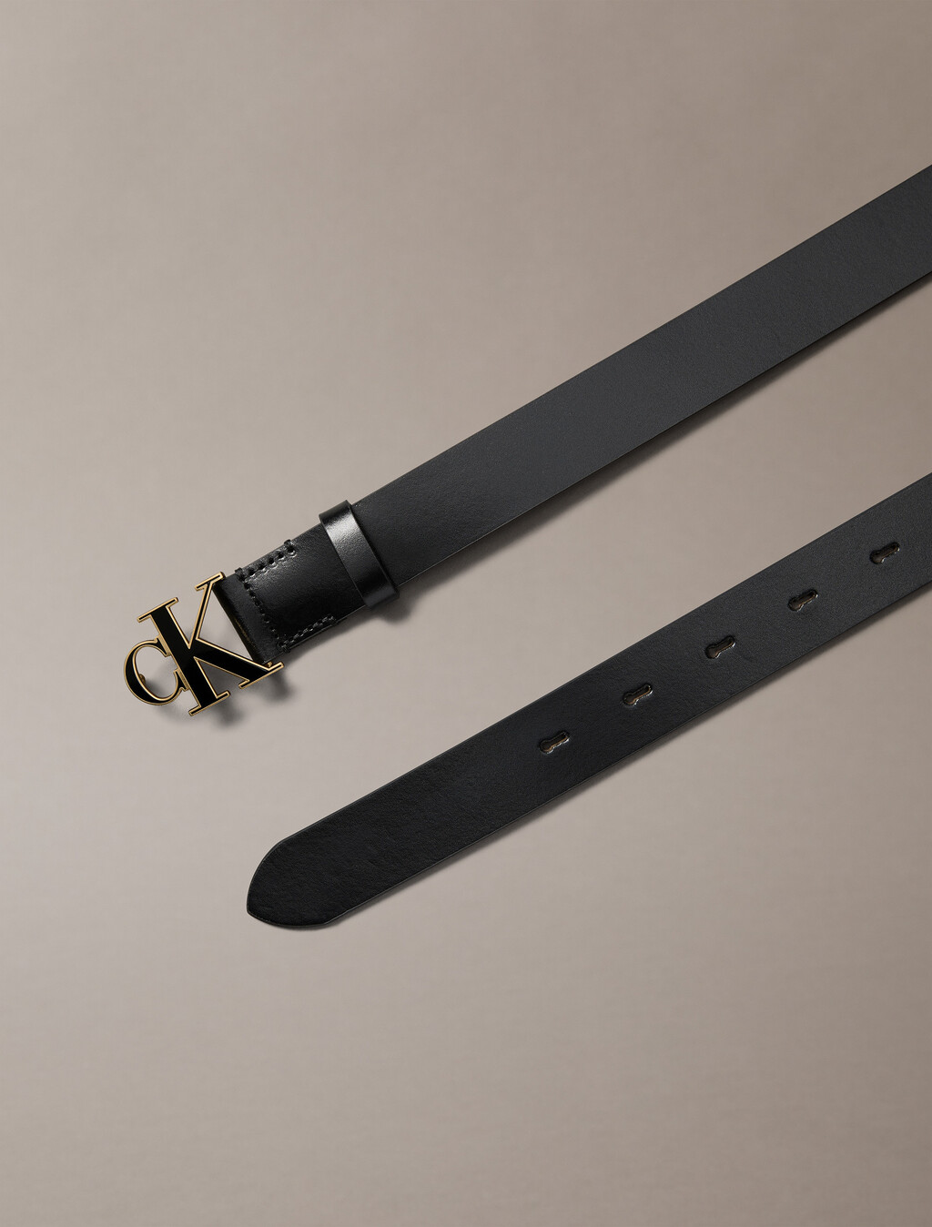 Full-Grain Leather Logo Buckle Belt, BLACK / ANTIQUE LIGHT GOLD, hi-res