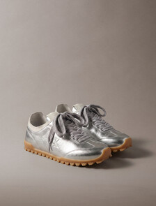 High-Shine Low-Profile Runner Trainers, Silver/Marshmallow/Gum, hi-res