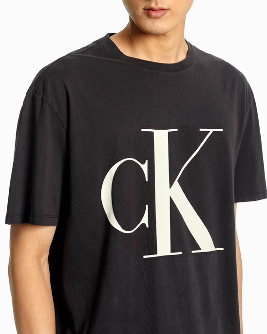 MONOGRAM RELAXED FIT TEE