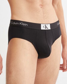CALVIN KLEIN 1996 棉質低腰三角內褲, Black, hi-res