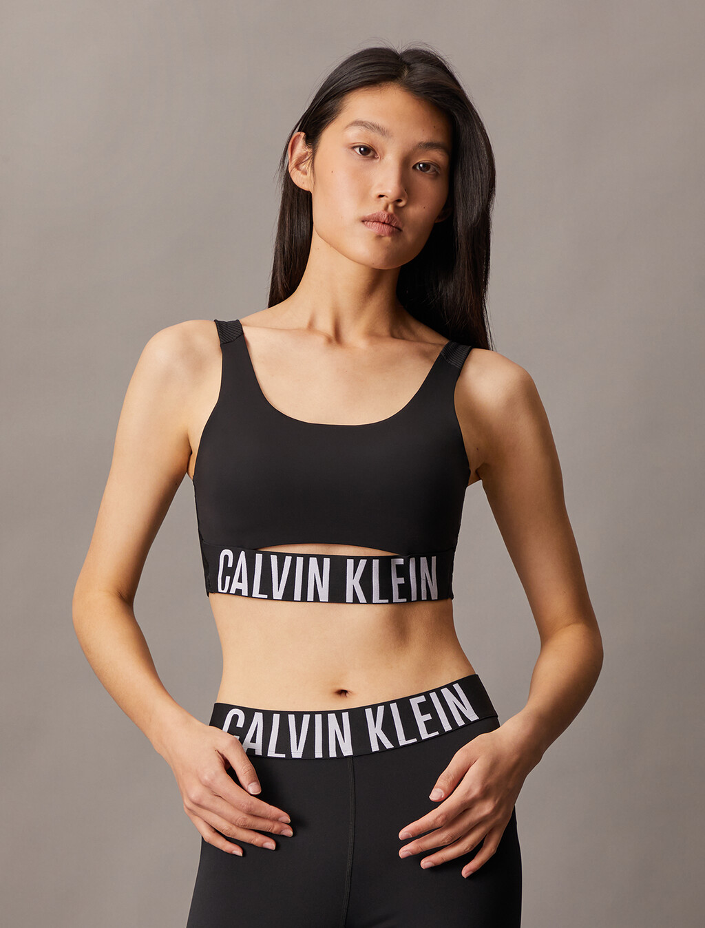 Intense Power Medium Support Bra, Black, hi-res