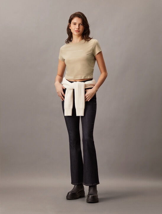 經典標誌貼身 T 恤