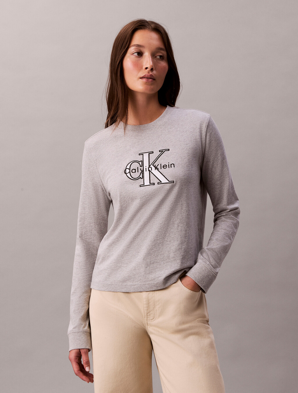Monogram Long Sleeve Tee, BC06 Grey Heather, hi-res