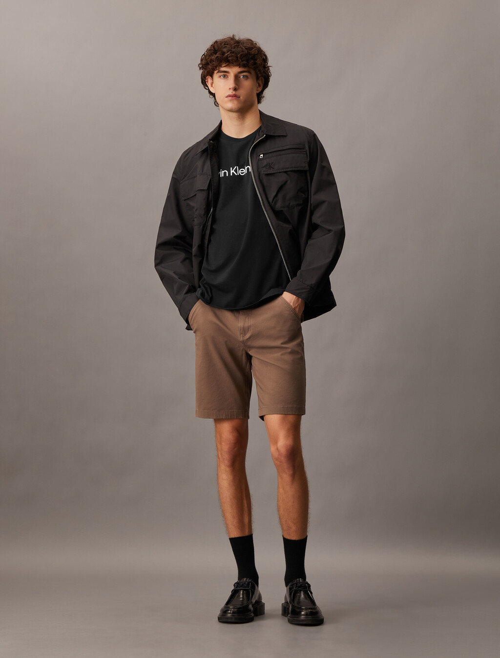 Institutional Logo Regular Short Sleeve Tee, Ck Black, hi-res