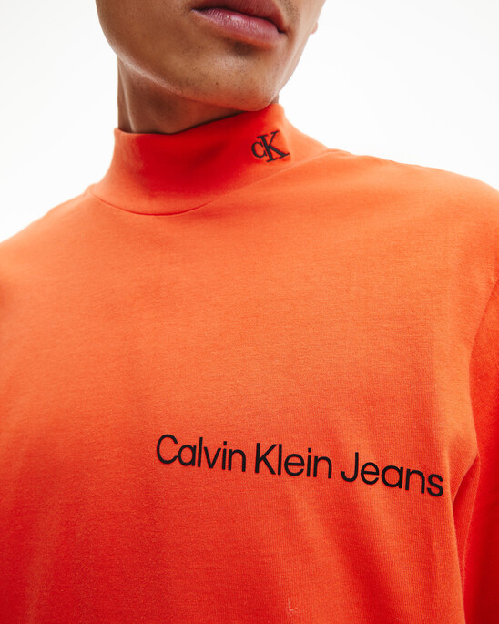 RELAXED LONG SLEEVE T-SHIRT