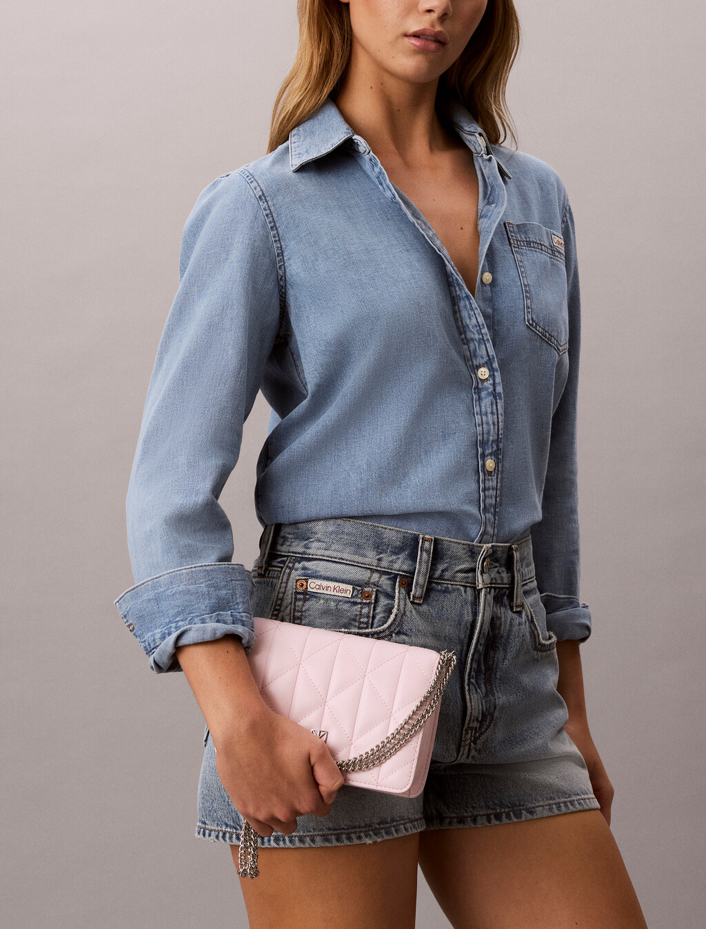 絎縫 CK Emblem 標誌迷你包, Cradle Pink, hi-res