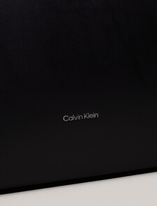 CK 紙袋皮革托特包, Black Beauty, hi-res