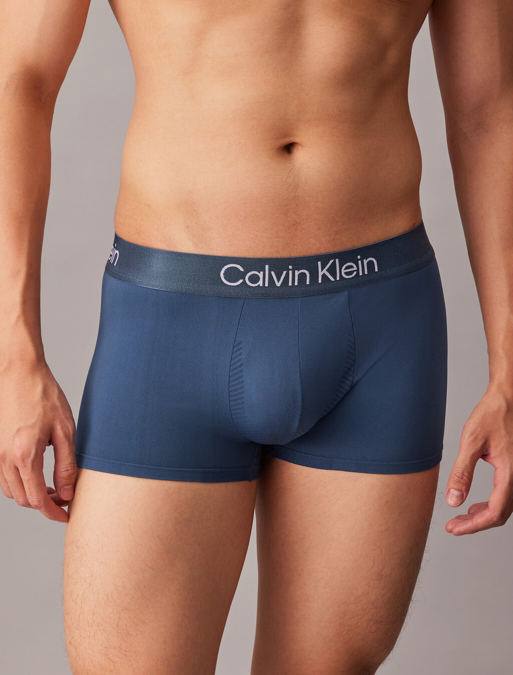 CK Pro Fit 超細纖維低腰平口內褲, Dark Denim w/ White Logo, hi-res