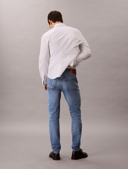 Slim Taper Jeans