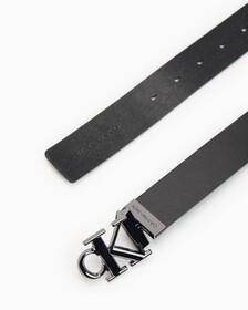 Monogram 飾牌雙面皮帶 3.5 公分, BLK/BLK TEX, hi-res