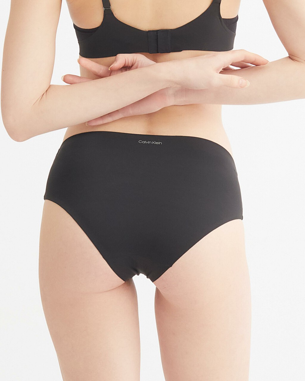Buy Calvin Klein Underwear Invisible Hipster - Black