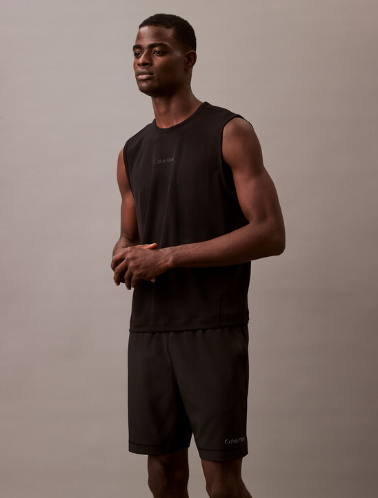 Essential Woven Short
