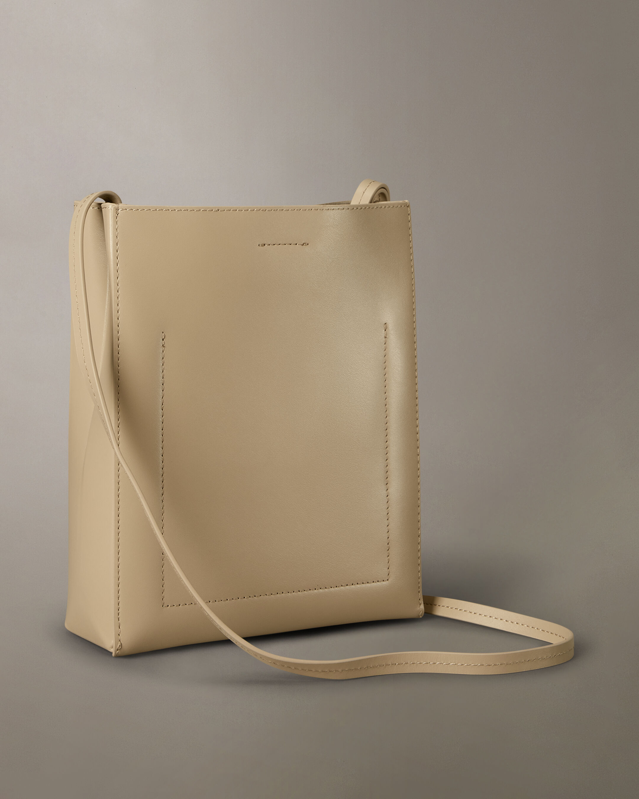【カルバンクライン】CKJ W Crossbody Paper Leather Bag★人気 CK Paper Bag Leather Crossbody | yellow | Calvin Klein Singapore