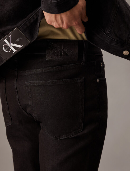 37.5 Bi-Stretch Slim Black Jeans