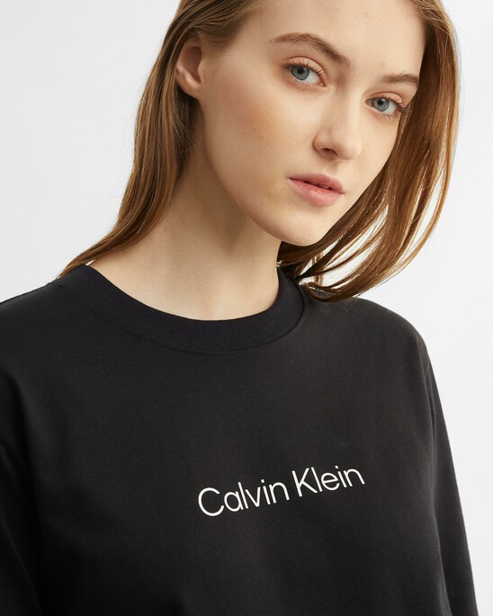 CK STANDARDS BOXY LONG SLEEVE TEE