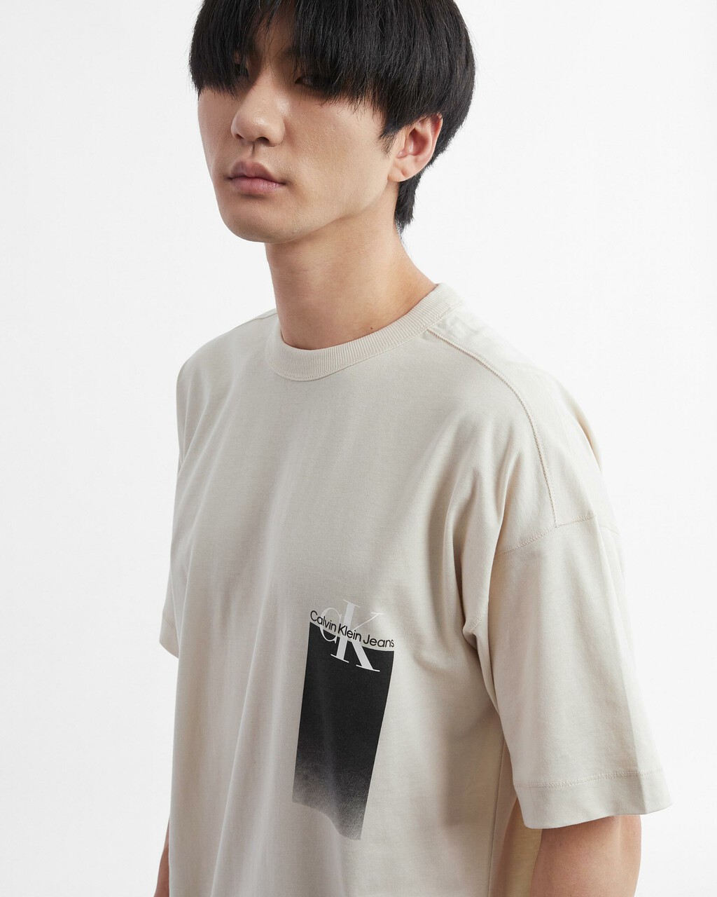 GRADIENT MONOGRAM ORGANIC COTTON TEE, Eggshell, hi-res