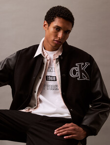 Calvin Klein New York 校隊風寬鬆 T 恤, Brilliant White, hi-res