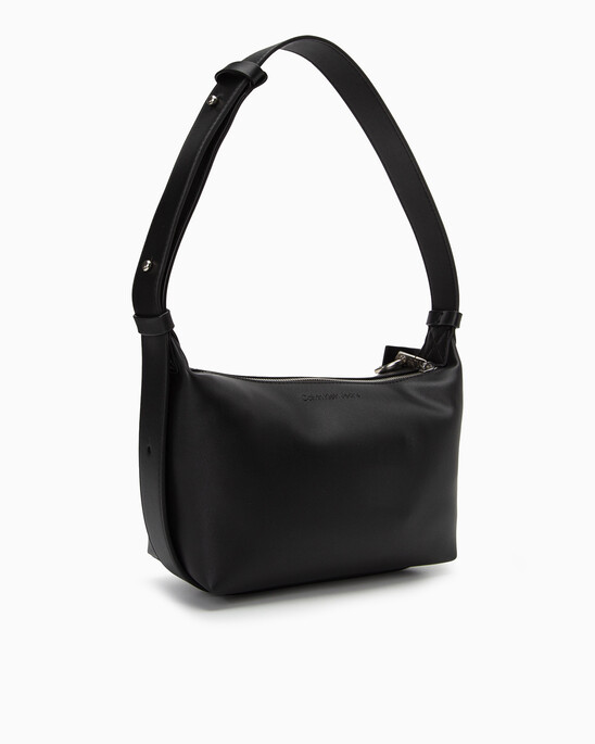 SCULPTED ROUND BAG WITH LOGO TAG