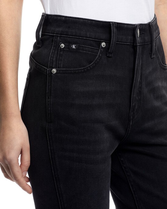 ULTIMATE STRETCH FREEFIT HIGH RISE BODY SKINNY JEANS