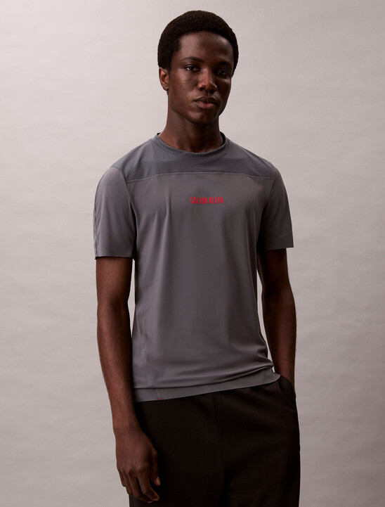 BASELAYER TEETurbulence