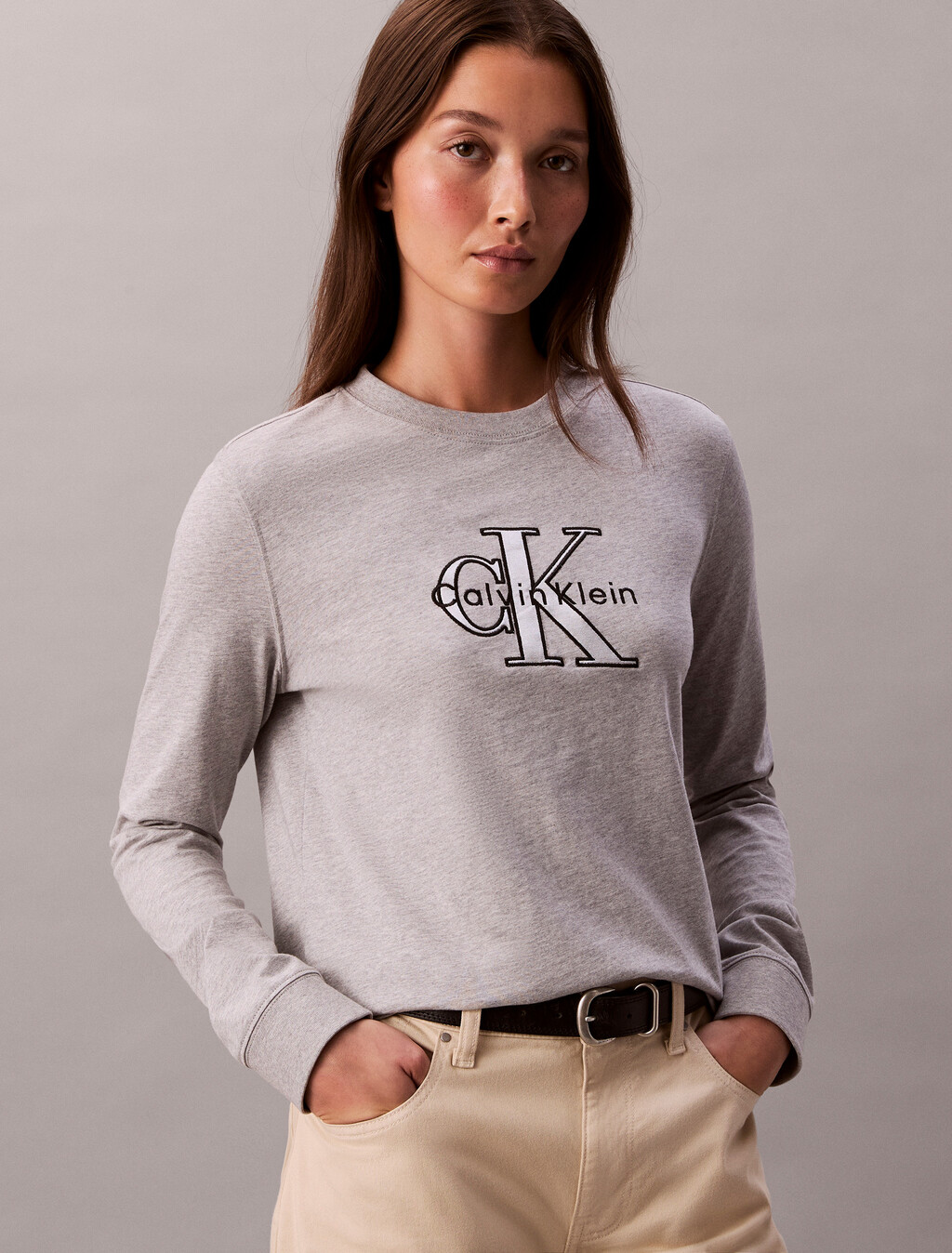 Monogram Long Sleeve Tee, BC06 Grey Heather, hi-res