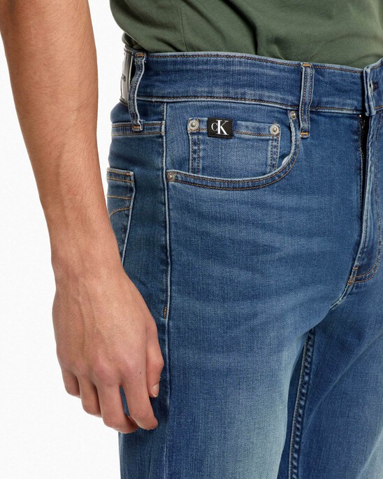 Core Vintage Wash 修身牛仔褲