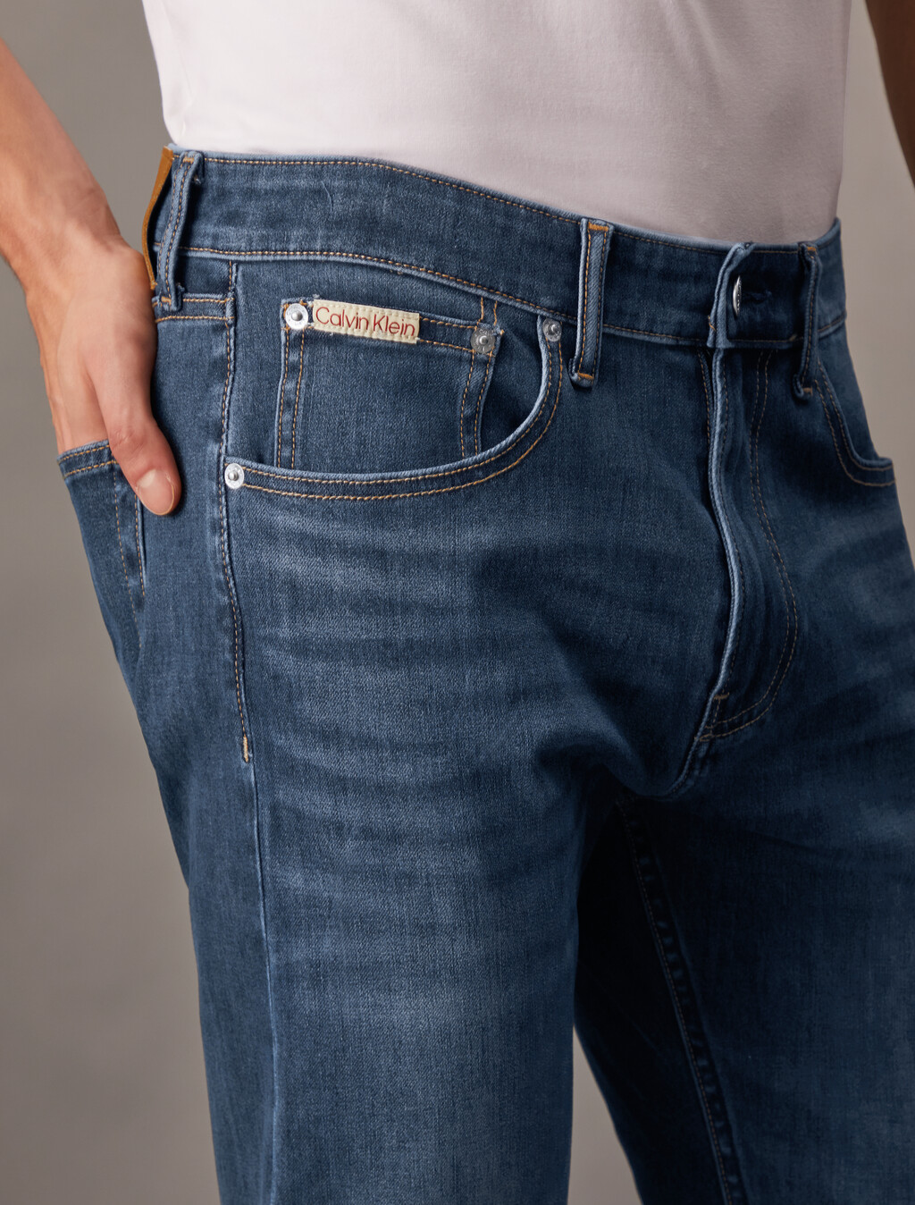 37.5 Bi-Stretch Modern Taper Jeans, Denim Dark, hi-res