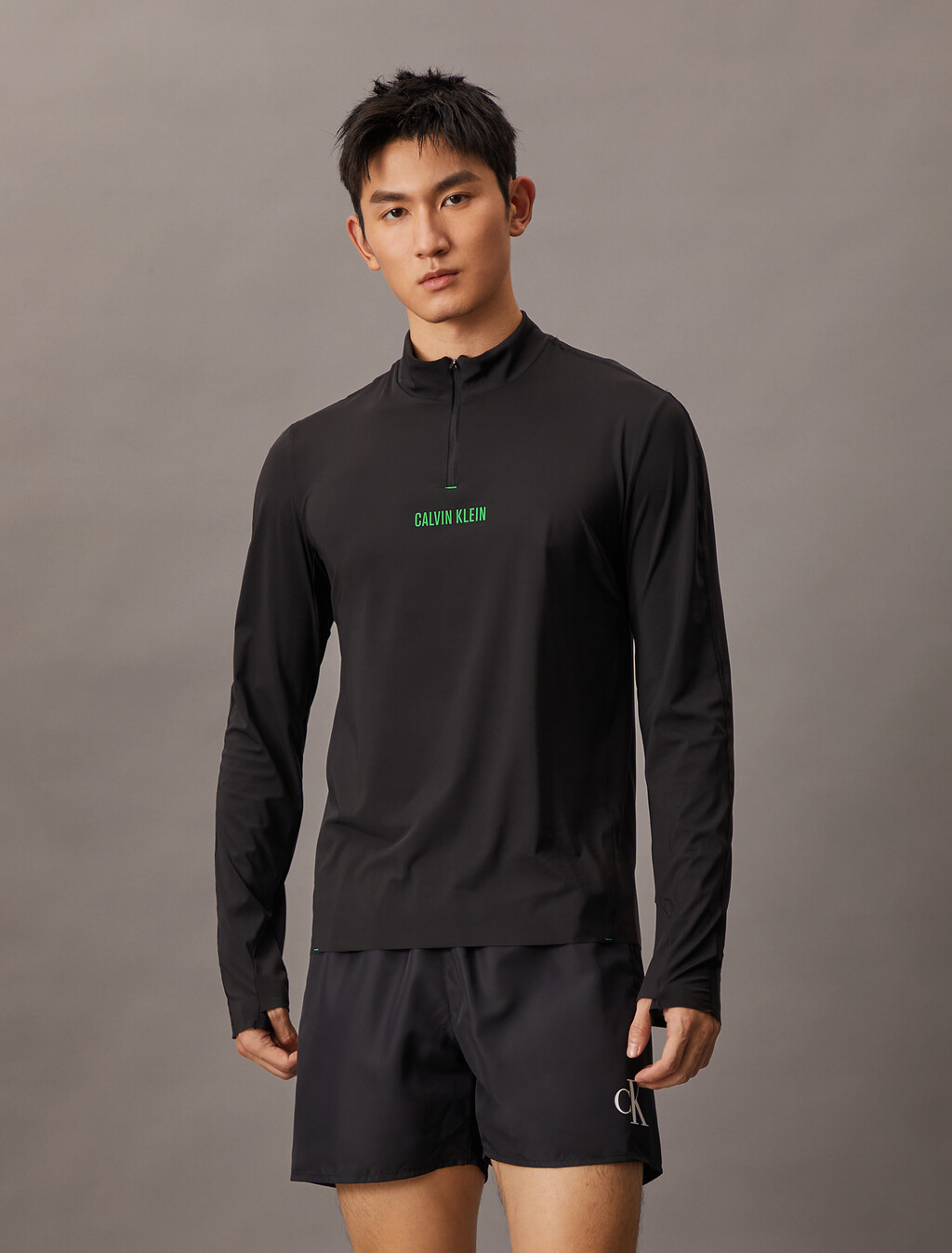 透視羊駝細織圓領毛衣, BLACK W/ BLOSSOM GREEN LOGO, hi-res
