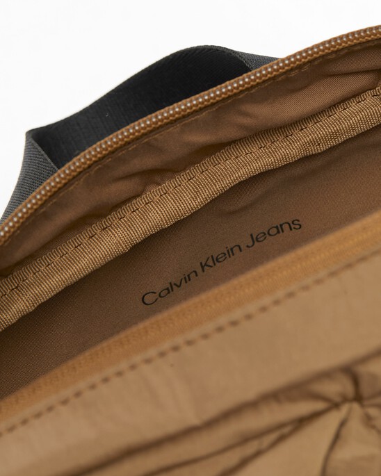 CITY NYLON FLIGHT CAMERA BAG 28CM