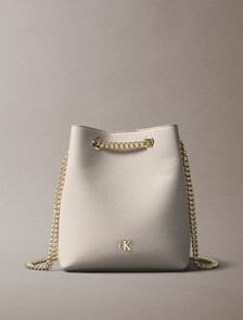 Minimal Monogram Chain Bucket Bag, Chateau, hi-res
