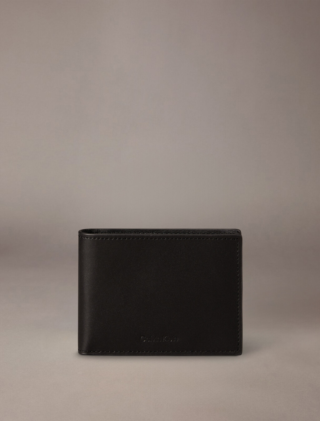 CK 嵌飾對摺式銀包, Black, hi-res