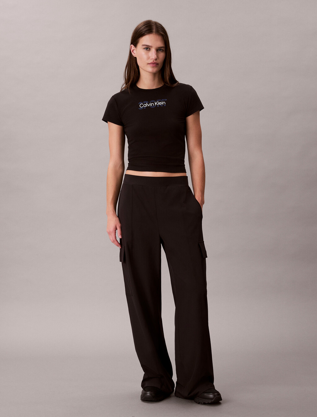 Breathable Quick-Dry Cropped Travel T-shirt, Black, hi-res