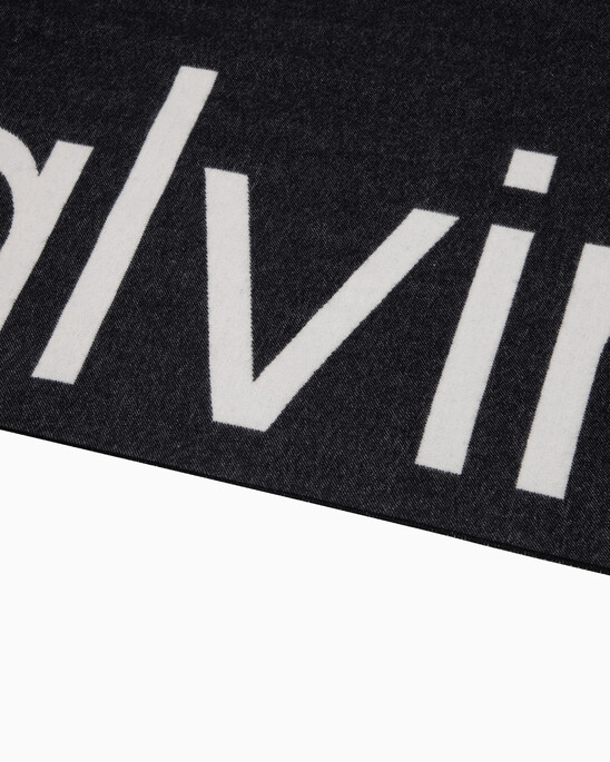 Logo Scarf