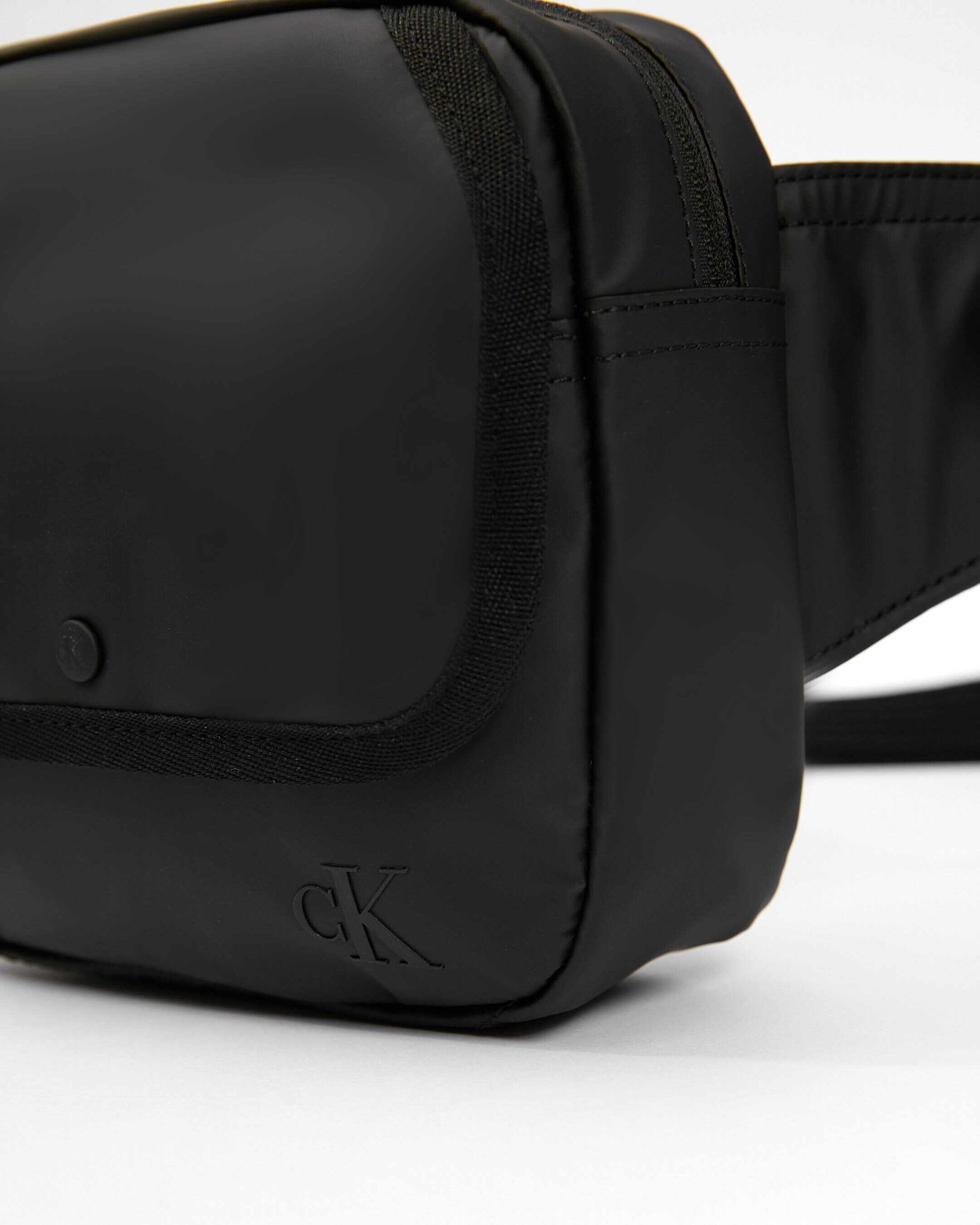 Waist and shoulder bag outlet