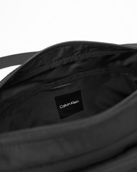 CALVIN KLEIN SPORT CAMERA BAG