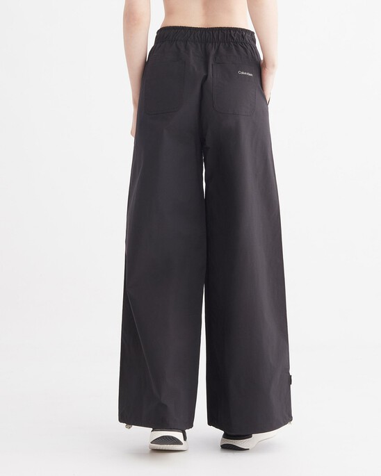 WATER-REPELLENT WIDE LEG TROUSERS