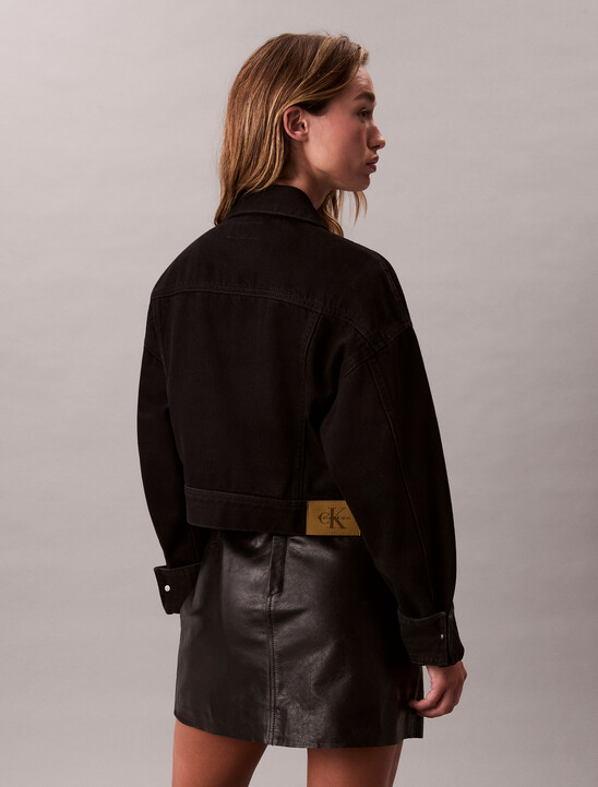 短版拉鍊牛仔外套