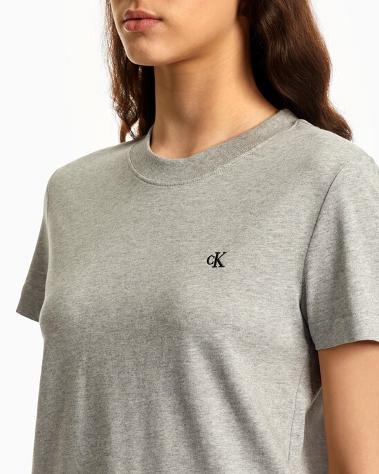 CLASSIC SLIM TEE