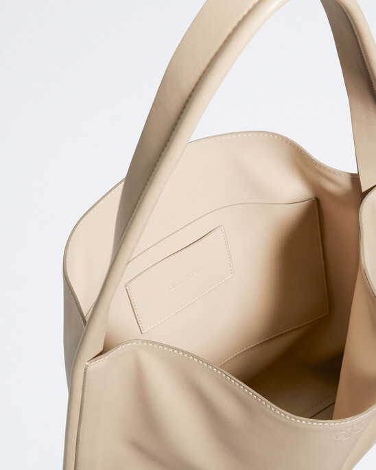 CK MODERN LARGE SHOPPING TOTE